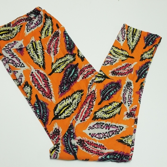 LuLaRoe Pants - Lularoe Feather Leggings